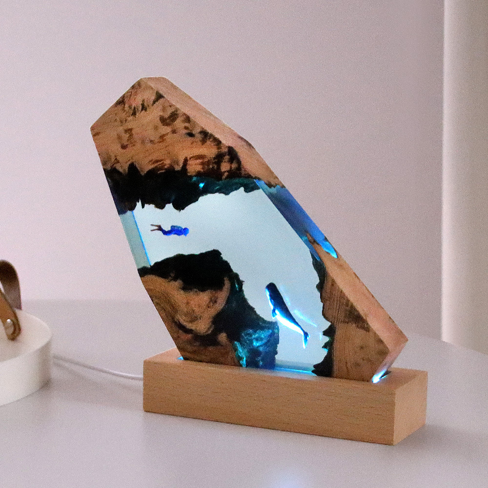 Resin Art Gift For Birthday - Dekorasi Meja Rumah Penyelam Paus di